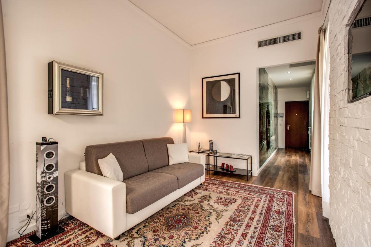 Santa Tecla * Milan