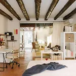 Navigli & Darsena Comfortable Apartment