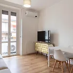 New renovated apartment close to Navigli - Bordighera
