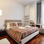 Duomo Luxury Apartment VI