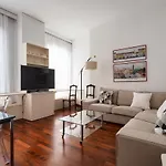 Duomo Luxury Apartment VI