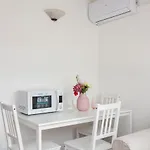 2 Bedroom 2 Bathroom Apt - Duomo 2