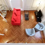 Contempora Apartments - Loft Via Saffi 12
