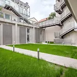 Luvi - De Rolandi - Il Cortile Milano