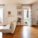 Cozy Apt With Balcony - Porta Romana District