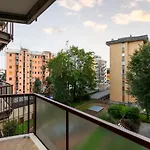 Central Station 13Min - 2 Bedrooms, 2 Bathrooms, Metro