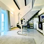 Cozy Loft In A Fashion District Of Milan