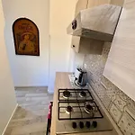 Joy House -Central City Near Metro Arco Della Pace Brera-Entire Apartment Perfect For Work & Play, Nightlife With Ac & Fast Wifi Welcome To The Cool Joy House!