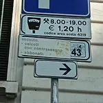 Zara Cosy & Cheap Apt - Easy Parking