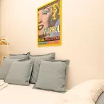 Loft Luxury Design- Apt With 2 Bedrooms -Wifi Ultra-5Min Metro