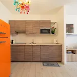 Orange - Bhome