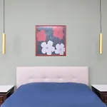 Modern Suite With Balcony And Park View