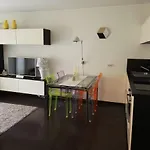 Delightful Two-Room Apartment In Brera
