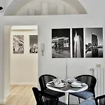 Casa Verga - Exclusive Haven Of Style And Elegance In Moscova