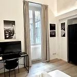 Casa Verga - Exclusive Haven Of Style And Elegance In Moscova