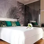 Jungle Suite And Parking