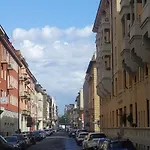 Flores Home, Vintage Style & Comfort Steps To City Center, Navigli, Bocconi