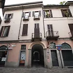 Fancy Blue Duomo Duplex Apartement