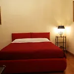 Piazza Duomo Apartment