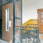 Isola View Renovated Apartment