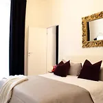 Apartment Centro, City Life, Mico