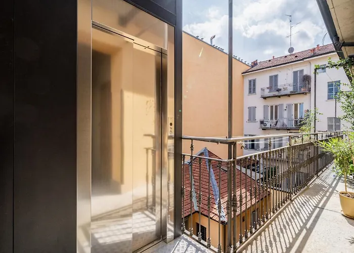 Easylife - Colorful Apartment In Porta Venezia District