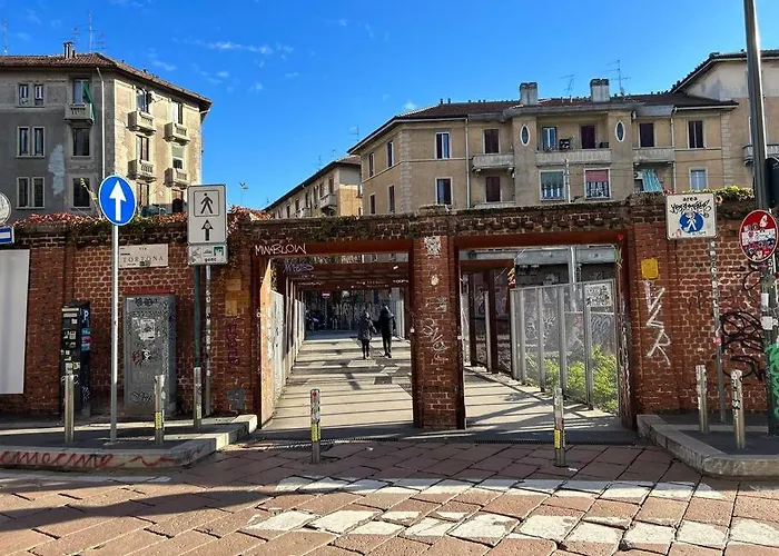 Porta Genova Suite Modern House