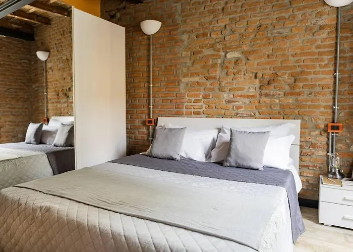 Canonica Brick Apartment