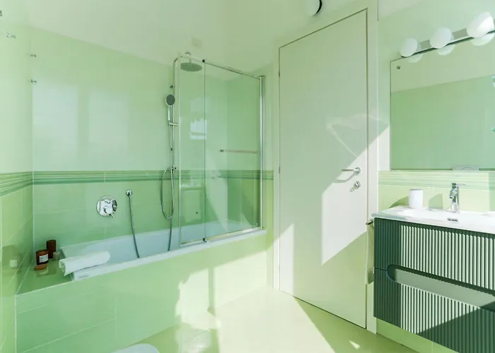 The Best Rent - Wonderful Multi-Bedroom Apartment In The Area Colonne Di San Lorenzo