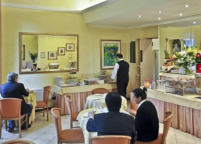 Hotel Lloyd