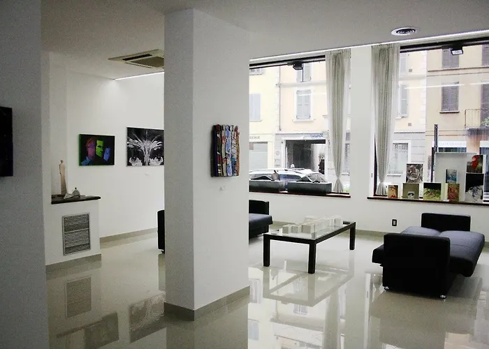 Hotel 38