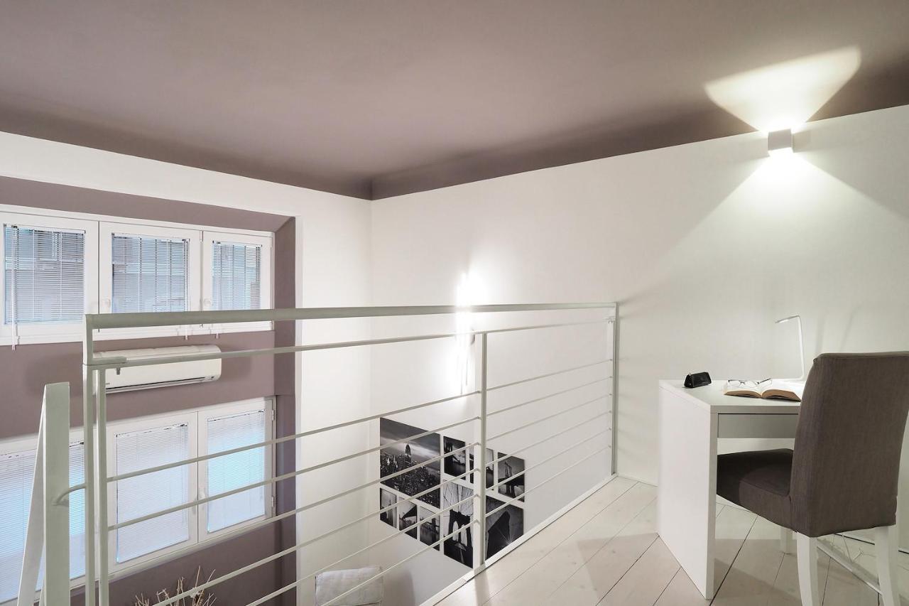 Contempora - Breno 2 * Milaan
