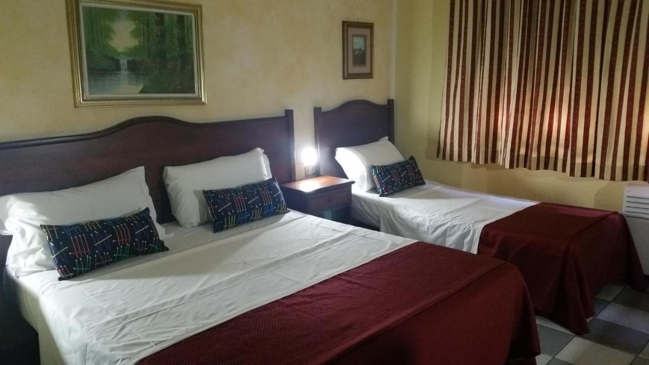 Chopin Hotel *