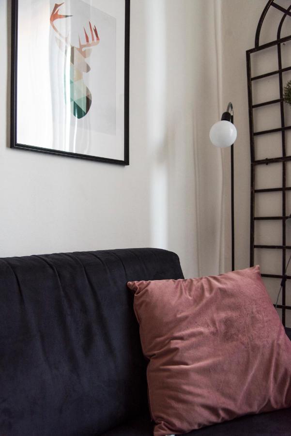 Youhosty - Correggio 12 Milano