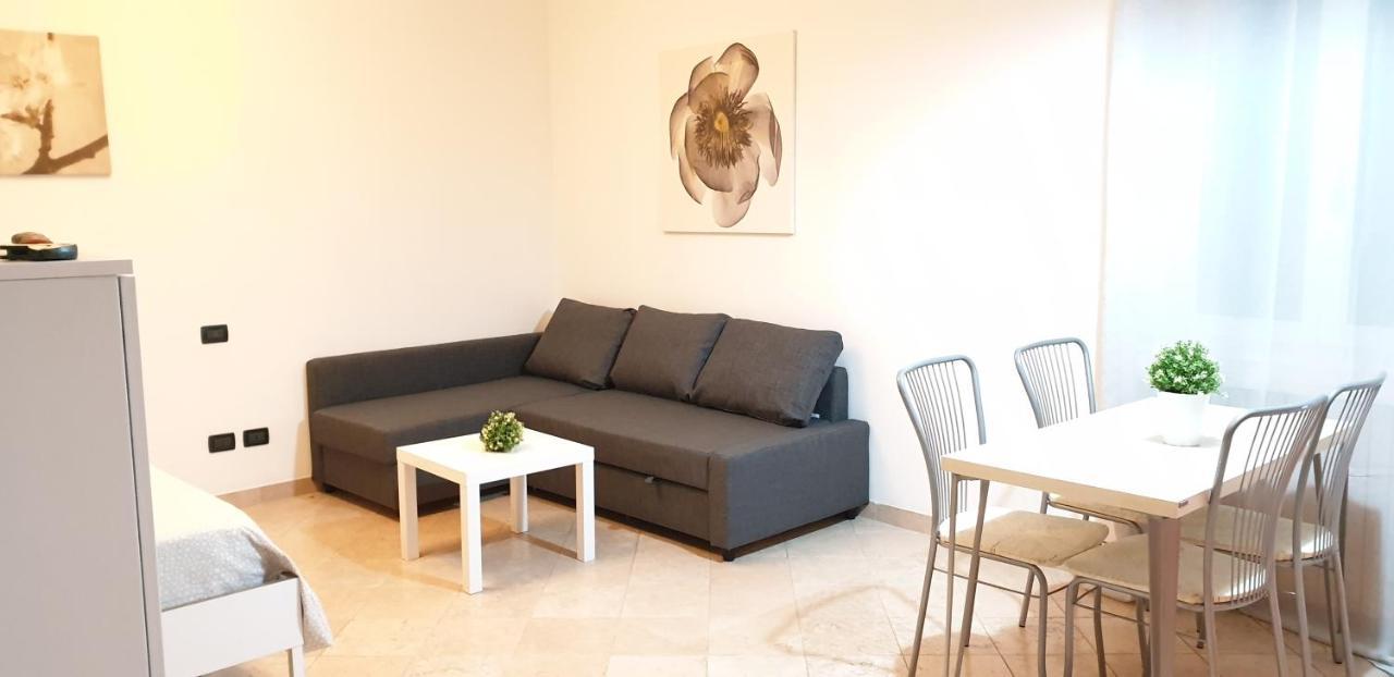 Apartment Philips Milan