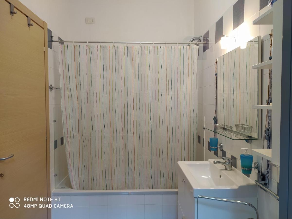 Zara Cosy & Cheap Apt - Easy Parking Apartment