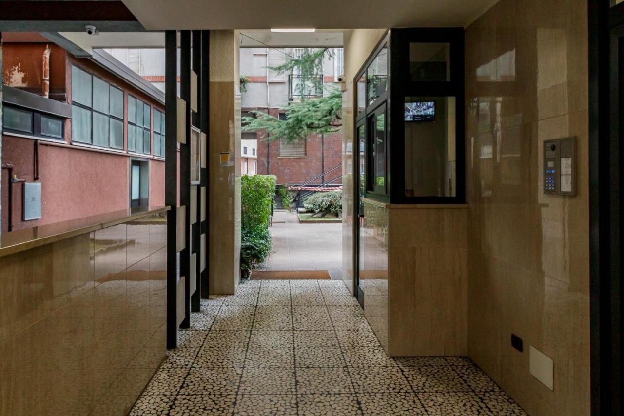 New Close To Metro Station - City Center Leilighet