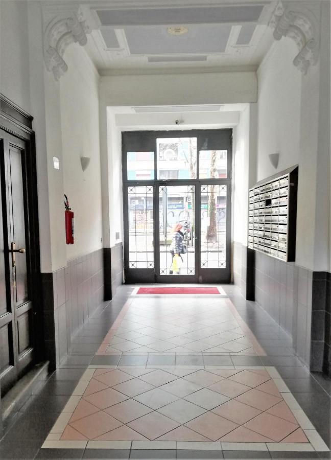 Appartement Al 32 *