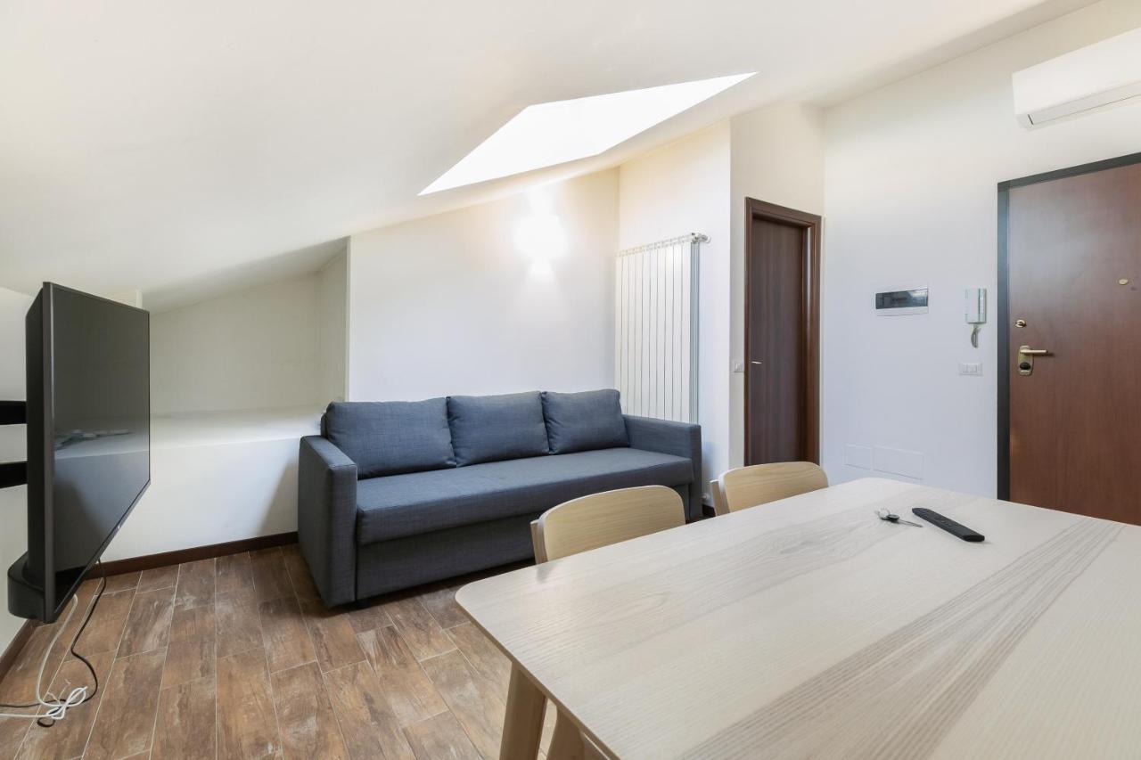 Alessia's Flat - Affori Apartment *