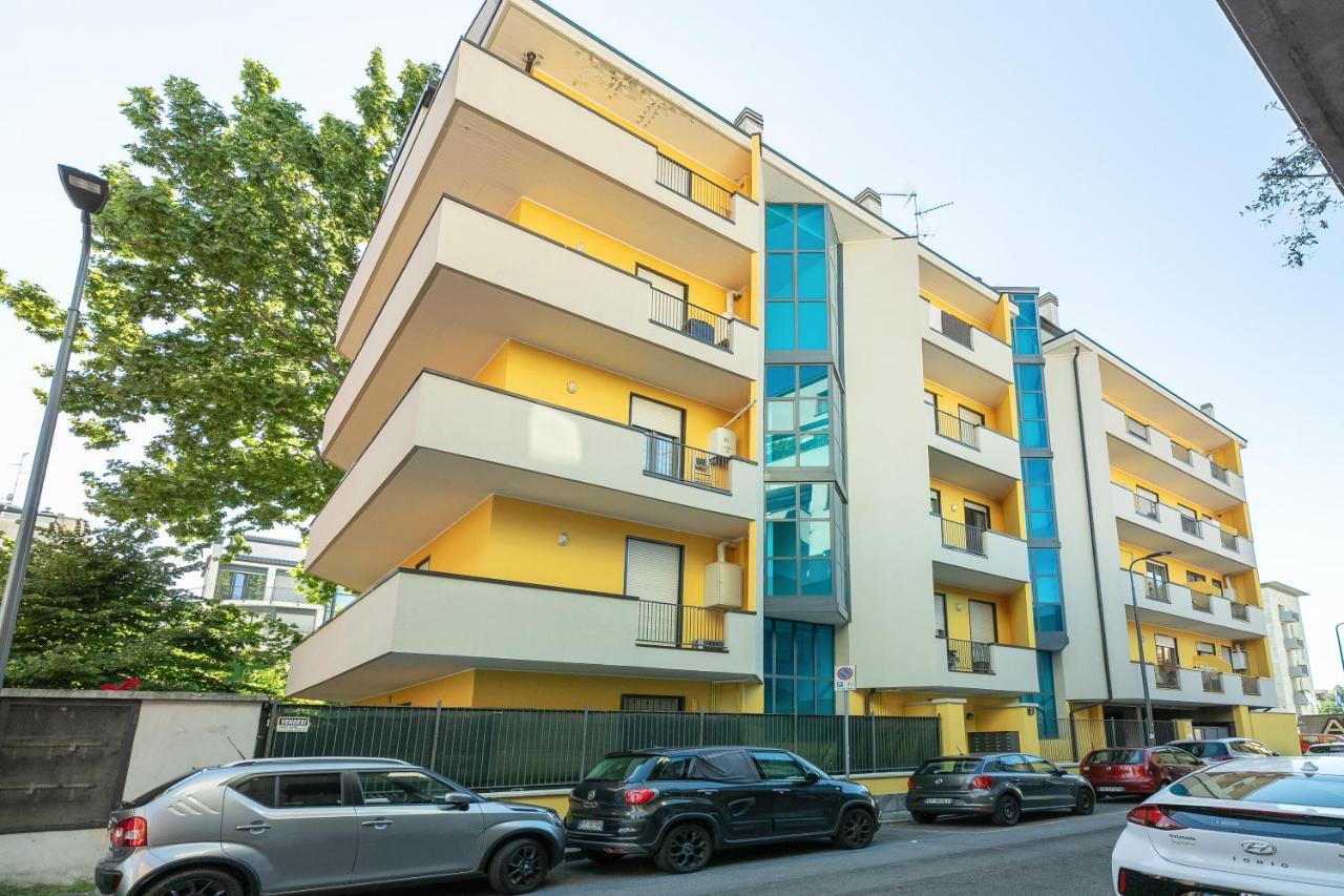 Alessia's Flat - Affori Apartment *