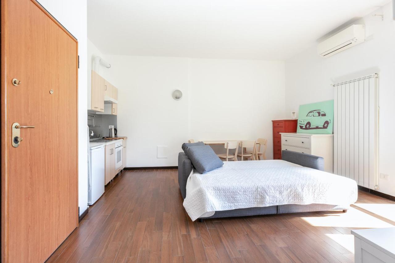 Apartment Alessia's Flat - Affori *