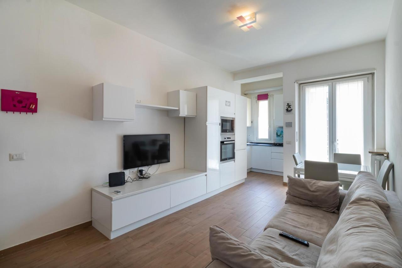 Altido Warm And Inviting Flat With Balcony *