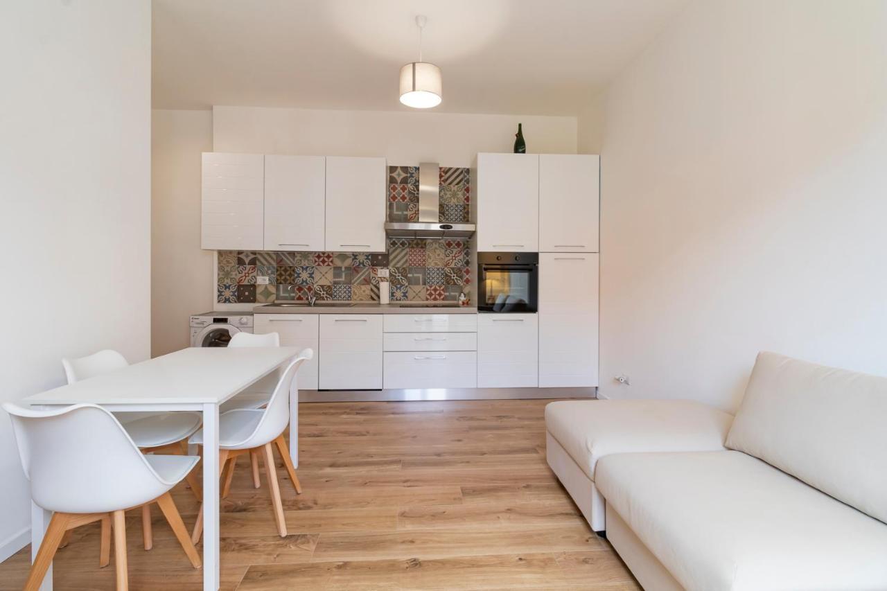 New renovated apartment close to Navigli - Bordighera Appartamento