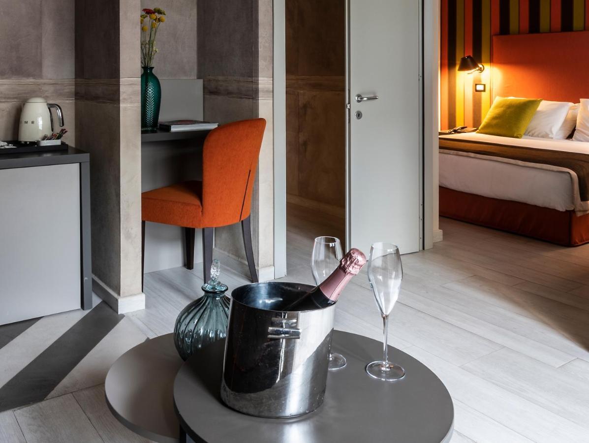 Fifty House Cellini Hotell