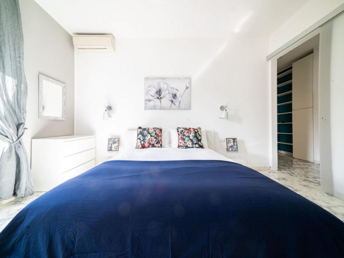 Cozy One-bedroom With 2 Balconies In Sempione District Milano