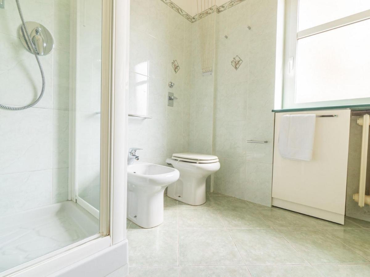 Appartamento Cozy One-bedroom With 2 Balconies In Sempione District Milano