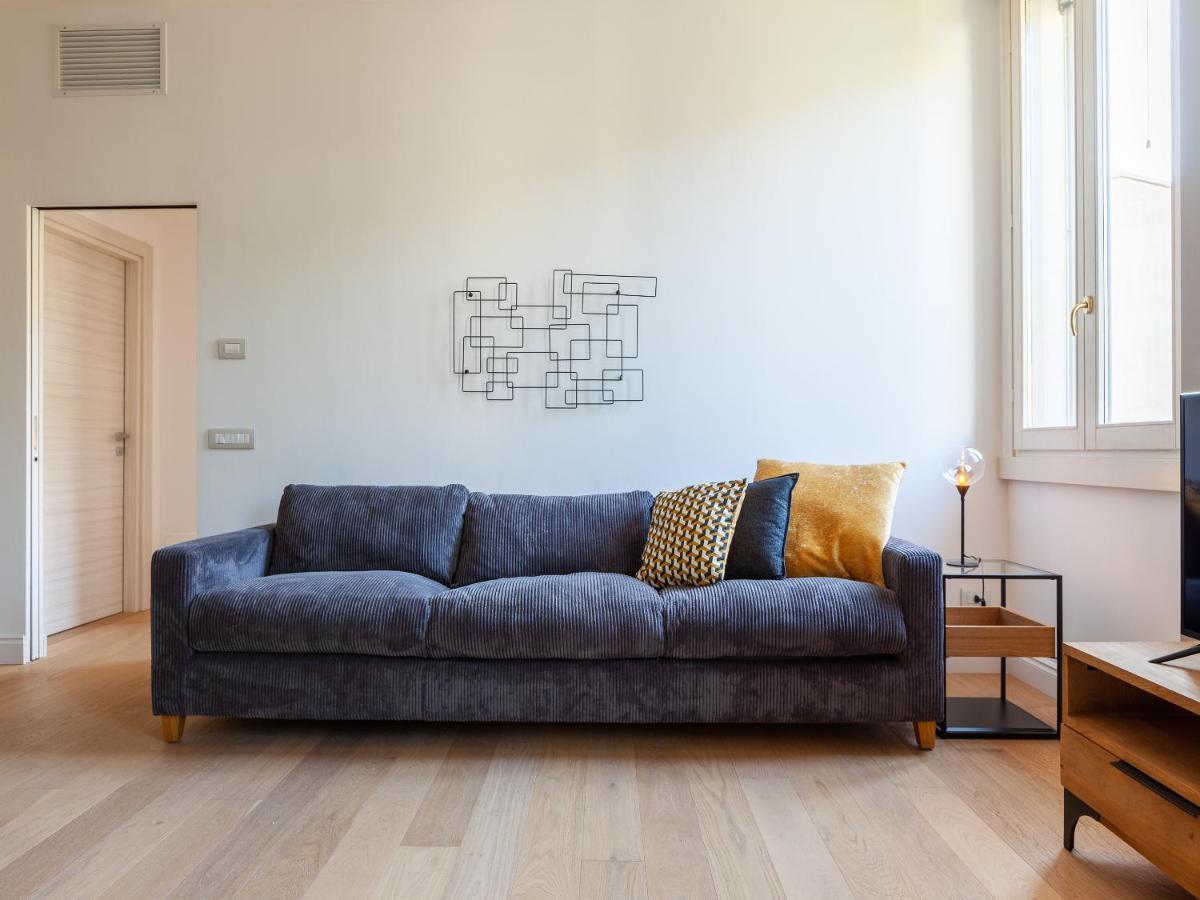 Easyhomes-solera Apartment