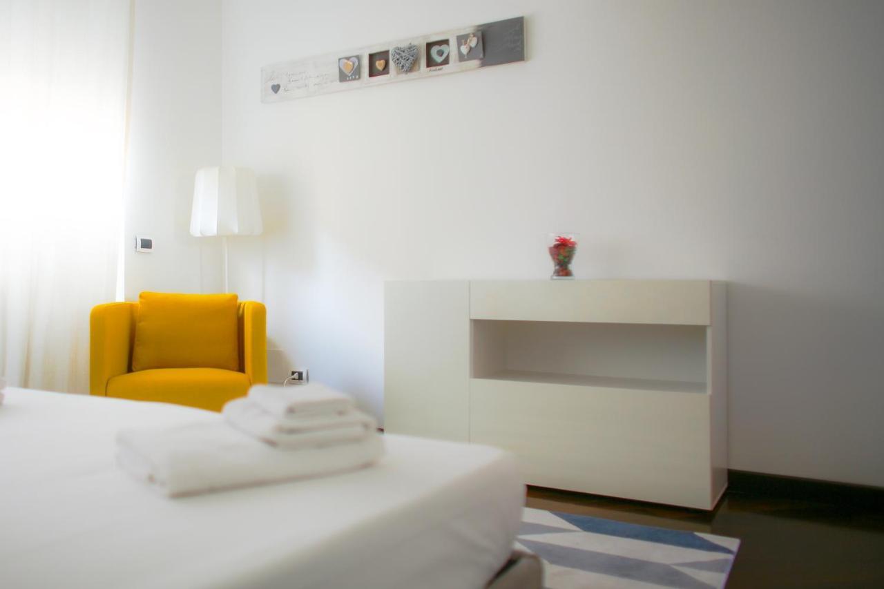 Bnbutler - Bergonzoli - Modern And Bright Near Station Lejlighed Milano