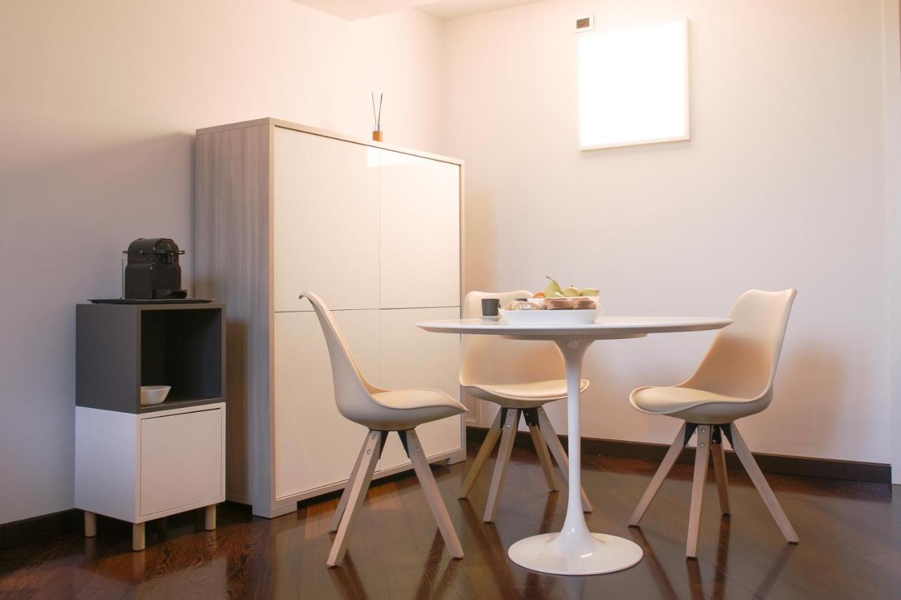 Bnbutler - Bergonzoli - Modern And Bright Near Station Milano