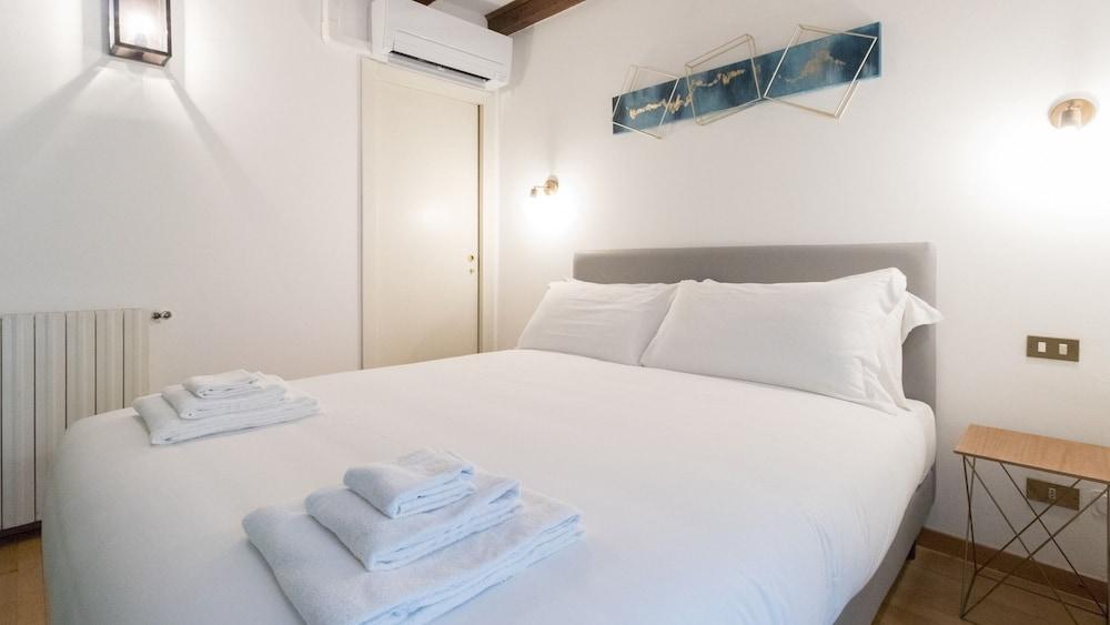 Apartment Italianway - Tadino 13 Milan